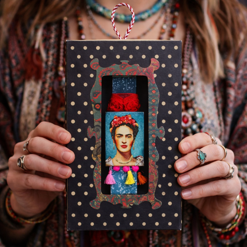 Φωτογραφία από Λαμπάδα 20 Μαγνητάκι Frida - Βεραμάν